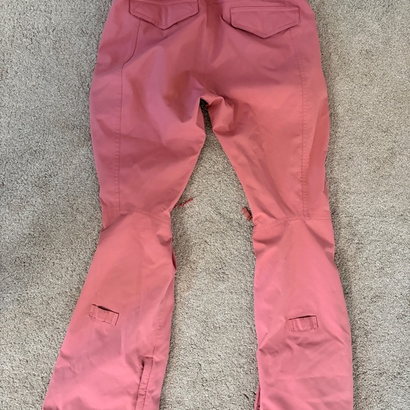Like New! Burton Pink Ski/Snowboard Pants (Women’s Size Medium) - Picture 2 of 3